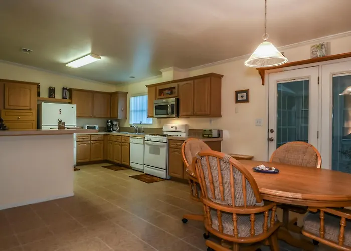 The Blue Nile! Your Florida Vacation Is Calling. Vacation, Leisure Or Business